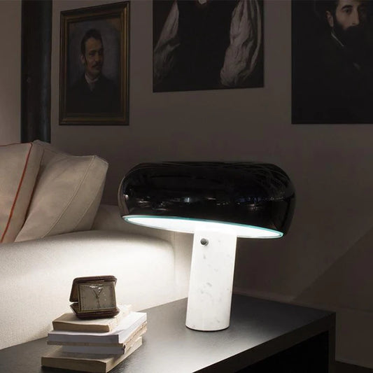 Stooni Elegant Designbordslampa i Marmor
